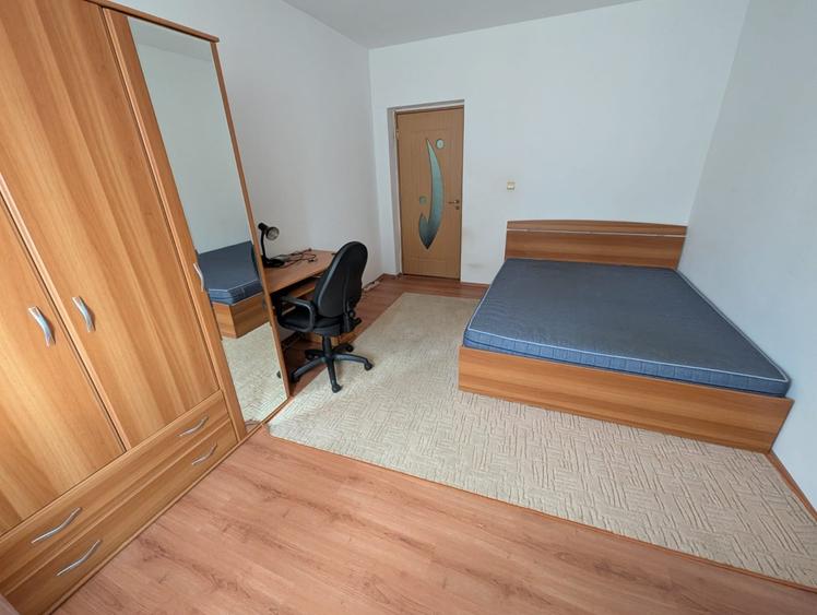 Apartament cu 2 camere semidecomandat, mobilat în Florești