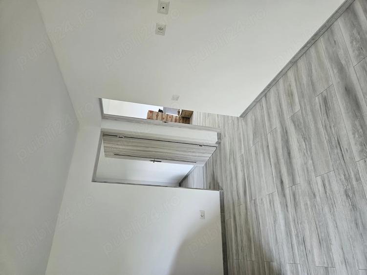 Casă cu Teren 1000 Mp în Central