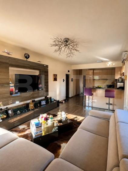 Apartament cu 2 camere semidecomandat, mobilat în Borhanci