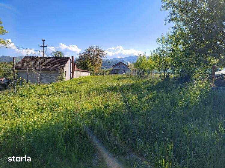 Teren de 812 mp, în Central
