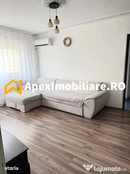 Apartament cu 3 camere decomandat în P-ța Reșița