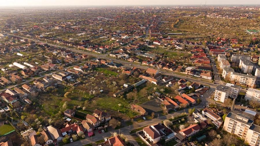 Teren de 1811 mp, în Aradul Nou