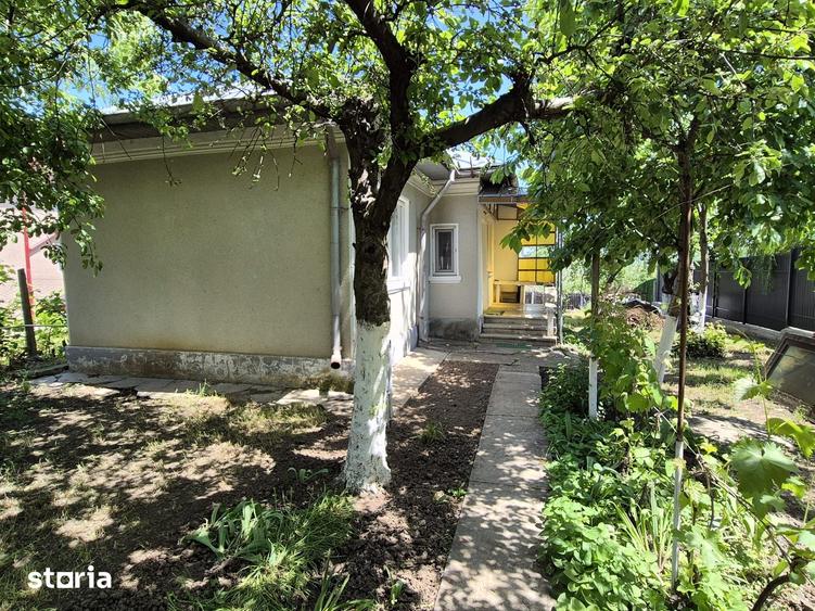 Casă cu 2 camere cu Teren 616 Mp în Drăgășani