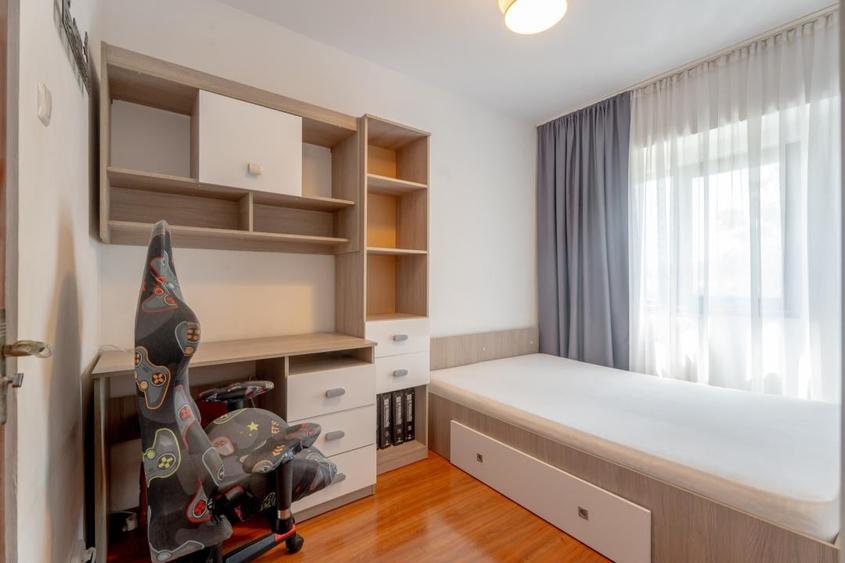 Apartament cu 3 camere decomandat, mobilat în Dacia