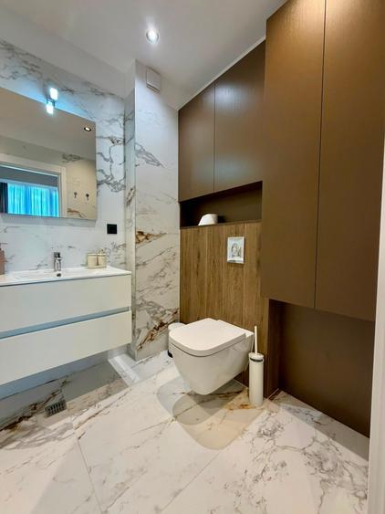 Apartament cu 3 camere semidecomandat în Pantelimon