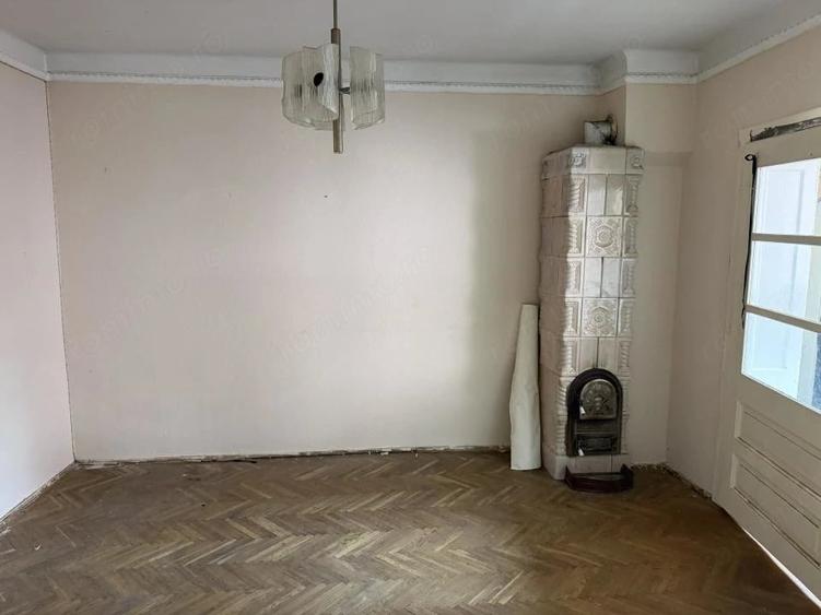 Casă cu Teren 750 Mp în Central