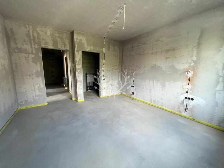 Duplex cu 4 camere cu Canalizare în Florești