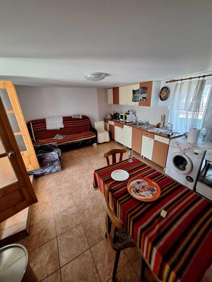 Casă cu 3 camere în Movila Miresii