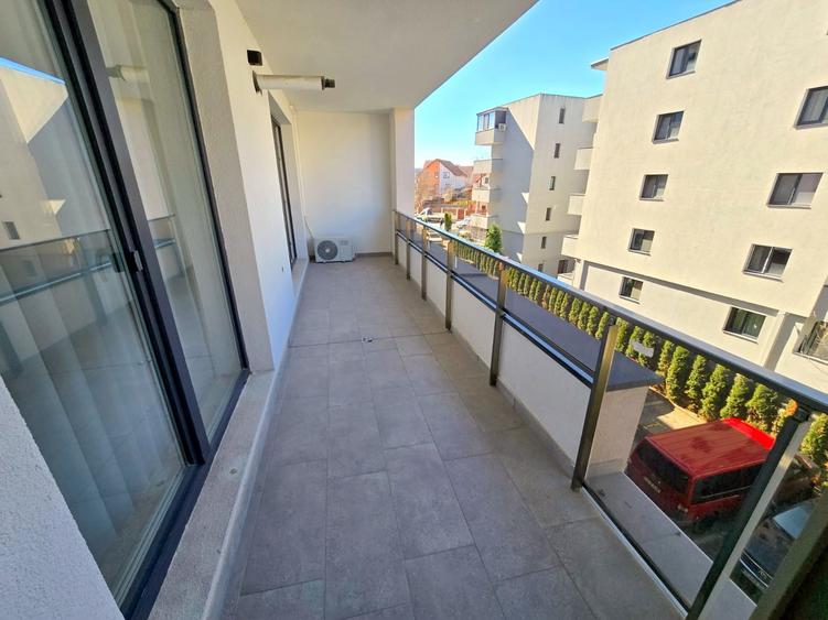 Apartament cu 2 camere semidecomandat, mobilat în Mărăști