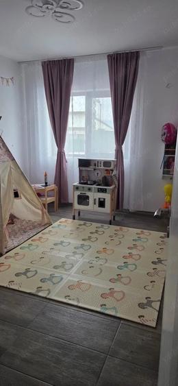 Casă cu Teren 550 Mp în Săsar