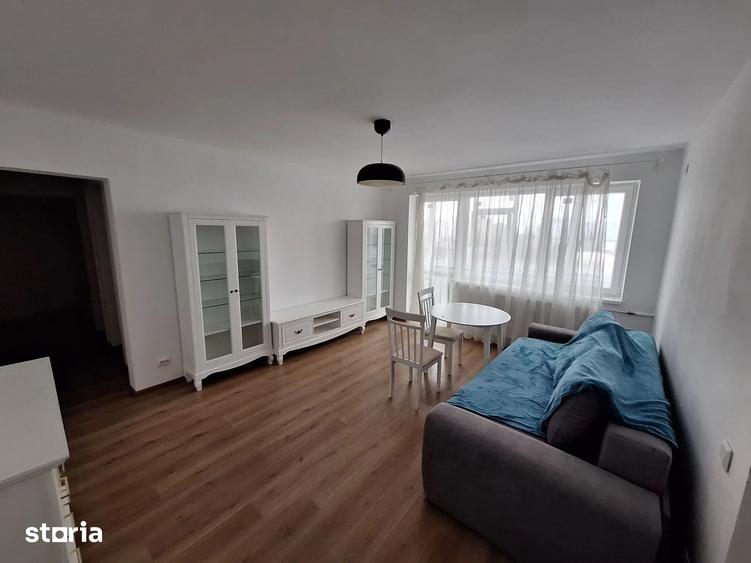 Apartament cu 3 camere în Drumul Taberei