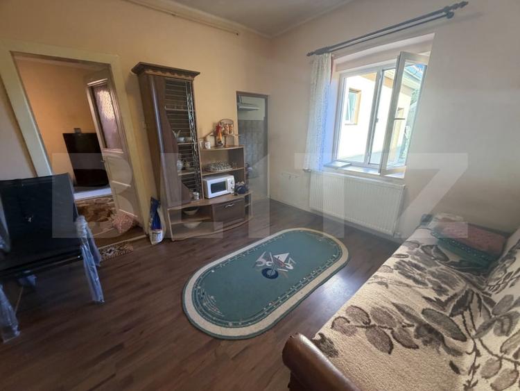 Casă individuală cu 3 camere cu Canalizare în Central