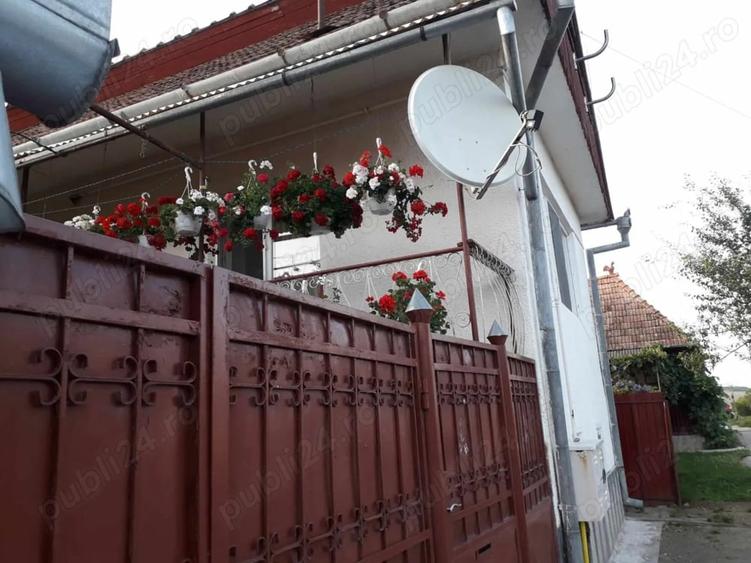 Casă cu 3 camere cu Teren 100 Mp în Gălești