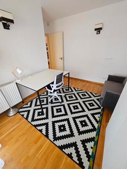 Apartament cu 3 camere decomandat în Sisești