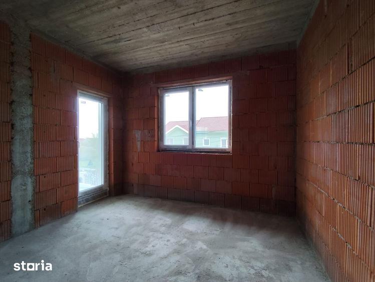 Casă cu 5 camere cu Teren 405 Mp în Oncea