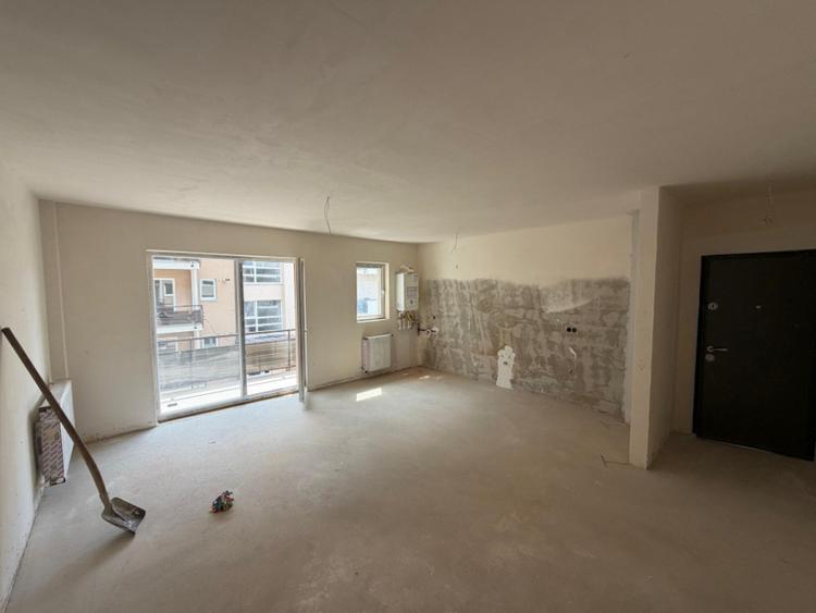 Apartament 3 camere, 61,63 mp, zona Porii - 3