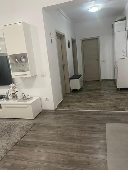 Apartament cu 2 camere decomandat în Berceni