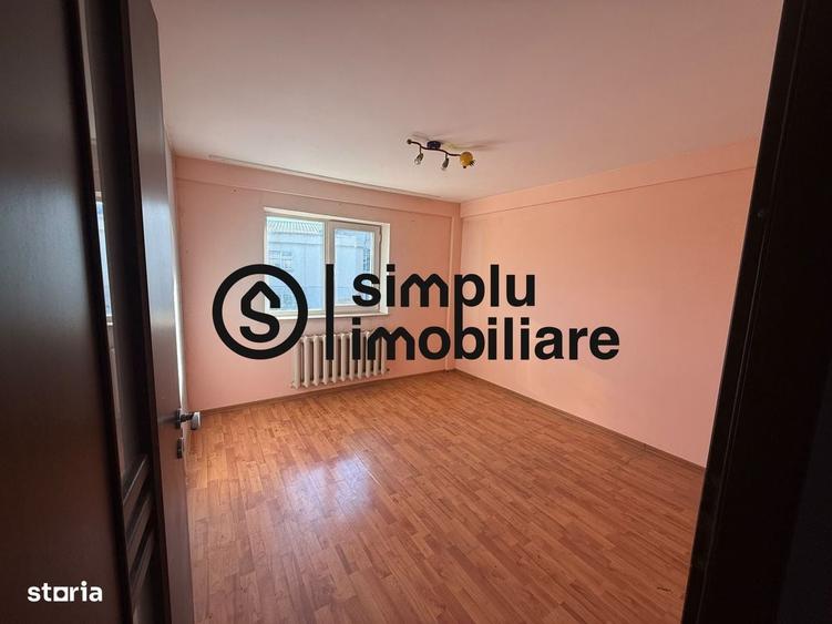 Apartament cu 3 camere decomandat în Valea Rosie