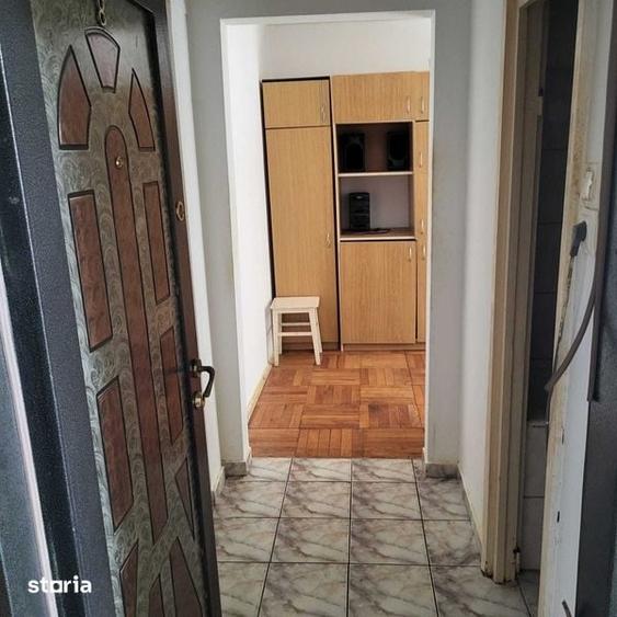 Garsonieră decomandată în Șega