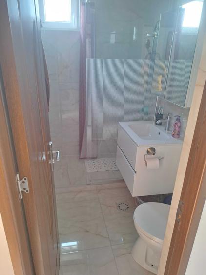 Apartament cu 3 camere semidecomandat în Cloșca