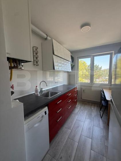 Inchiriez apartament - 3 camere- Aleea Carpati - 3