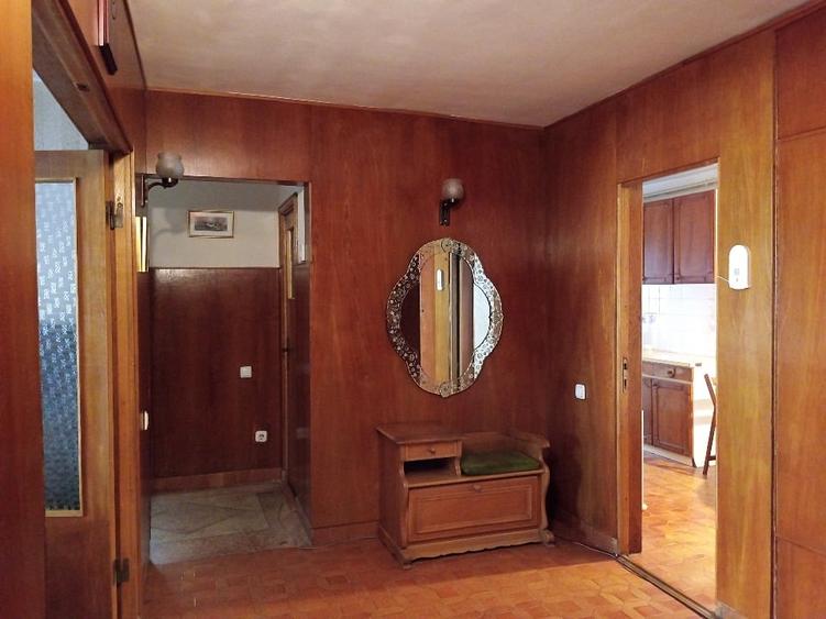 Apartament cu 4 camere decomandat, mobilat în Ultracentral