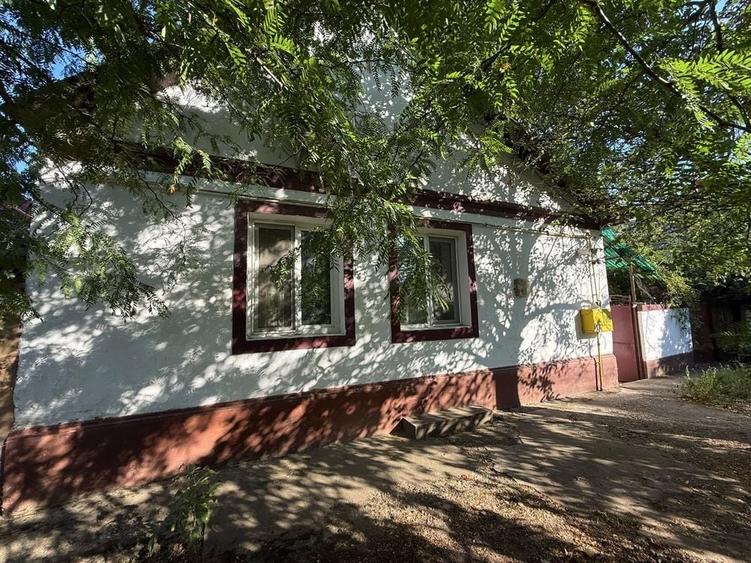Casă cu 4 camere în Șandra