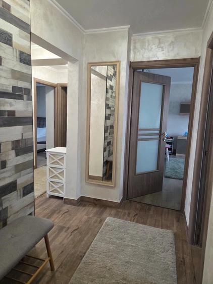 Apartament cu 3 camere decomandat în Nord