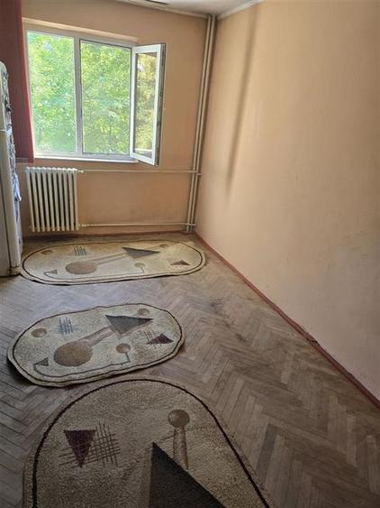 Garsonieră semidecomandată în Podu Roș
