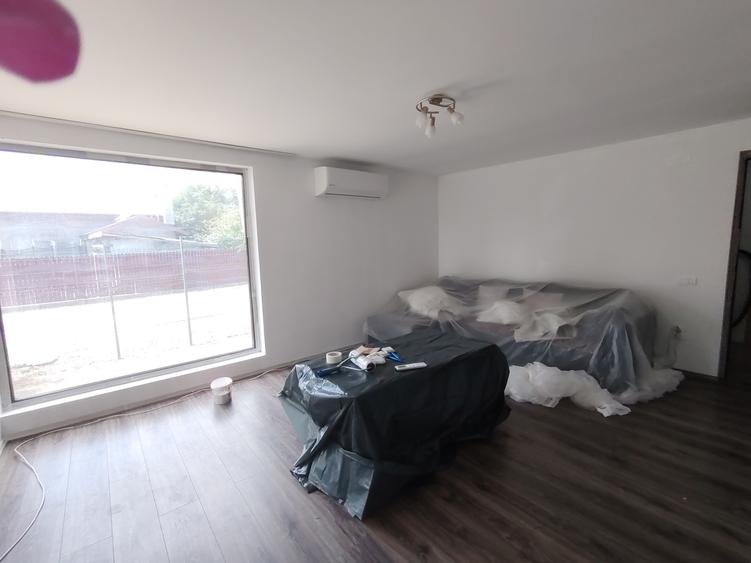 Casă individuală cu 6 camere cu Teren 586 Mp în Fundulea