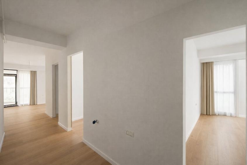 Apartament cu 3 camere semidecomandat în Inel II
