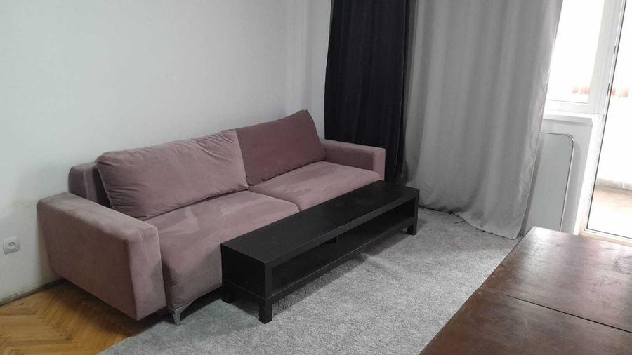 Apartament cu 2 camere semidecomandat în Bucur Obor