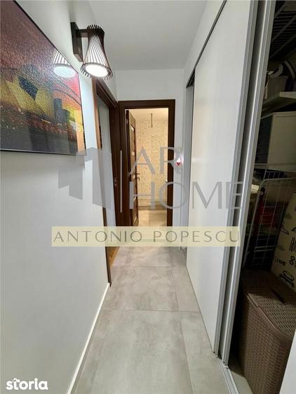 Apartament cu 3 camere decomandat, mobilat în Central