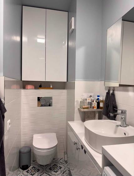 Apartament cu 3 camere decomandat în Florești