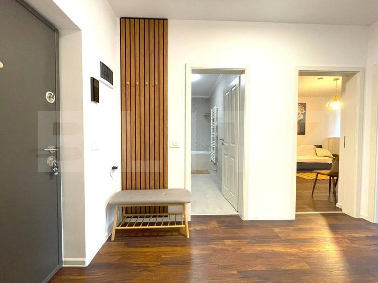 Apartament cu 2 camere decomandat, mobilat în Tractorul