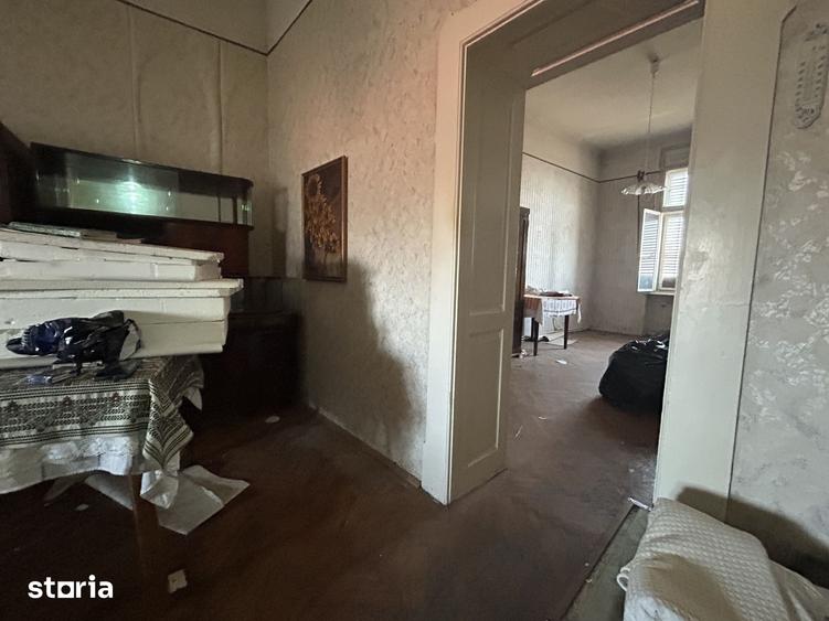 Apartament cu 3 camere în Central