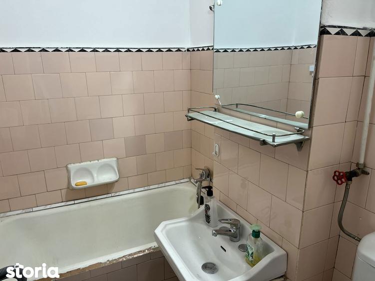Apartament cu 2 camere semidecomandat, mobilat în Cantemir