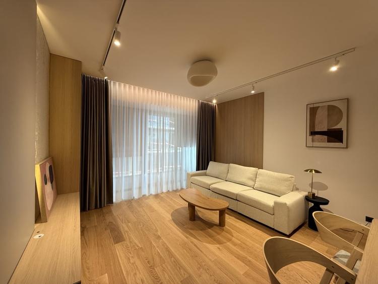 Apartament cu 2 camere decomandat, mobilat în Herăstrău