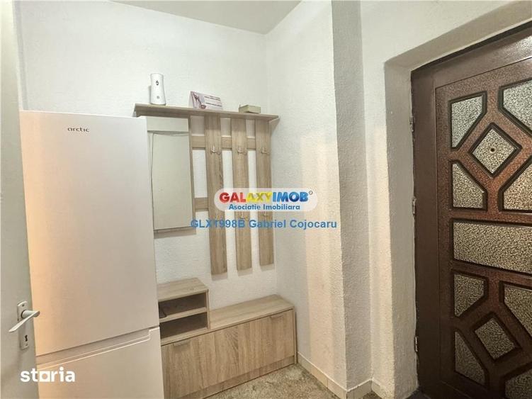 Apartament cu 2 camere, mobilat în Basarabia