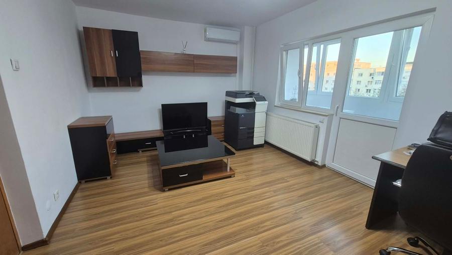 Apartament cu 2 camere decomandat în Lacul Tei