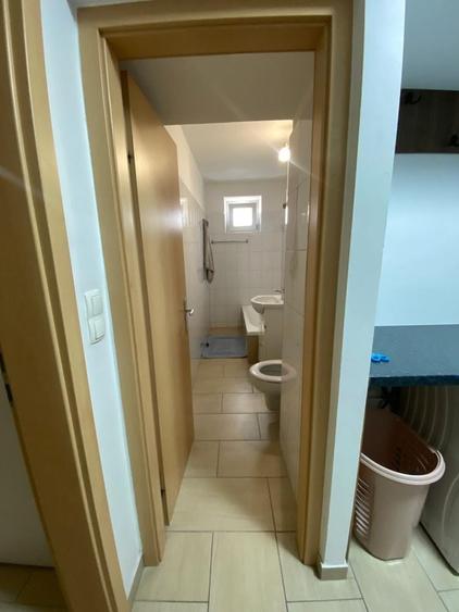 Apartament cu 2 camere decomandat în Micro 15