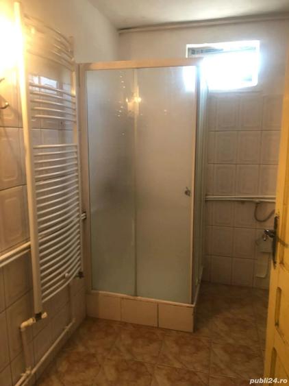 Casă cu 5 camere în Țigănești