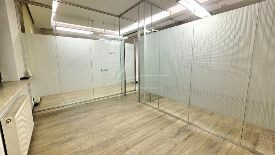 Casă individuală cu 6 camere cu Canalizare în Unirii