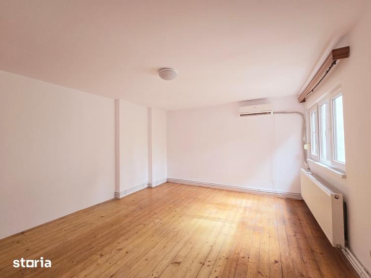 Apartament cu 3 camere în Cotroceni