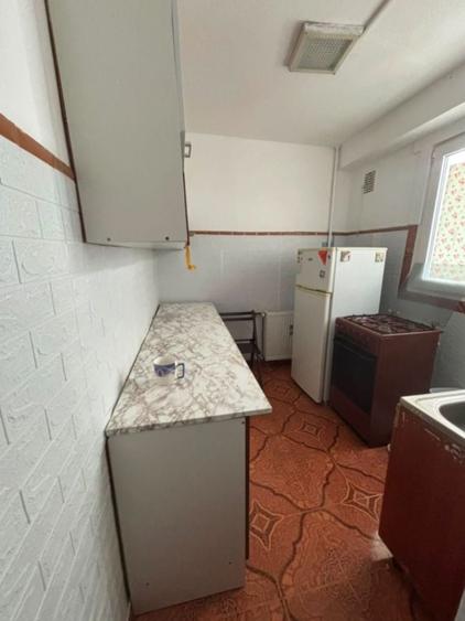 Apartament cu 2 camere decomandat, mobilat în Drumul Taberei