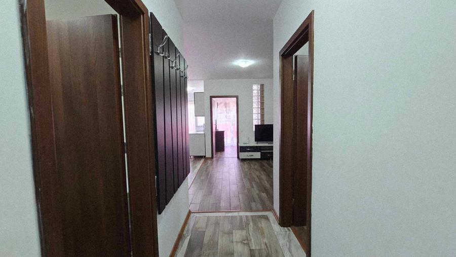 Apartament cu 3 camere nedecomandat în Nufărul