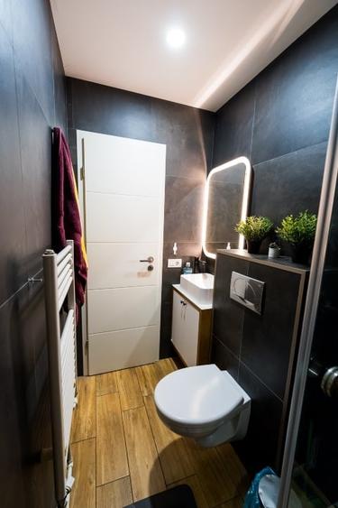 Apartament cu 2 camere semidecomandat, mobilat în Central