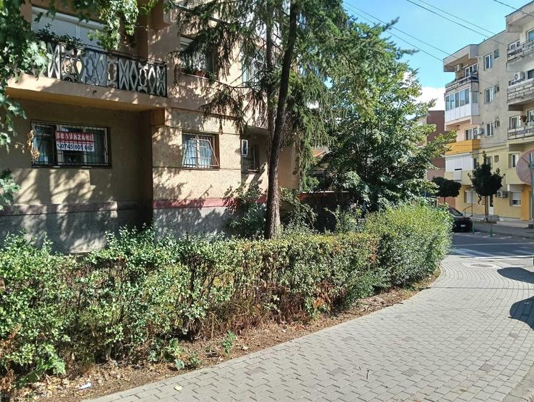 Apartament cu 3 camere decomandat în Ultracentral