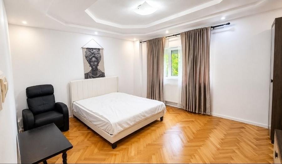 Apartament cu 2 camere decomandat în Sebastian