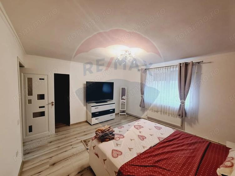 Casă cu 3 camere cu Teren 1262 Mp în Hidiș